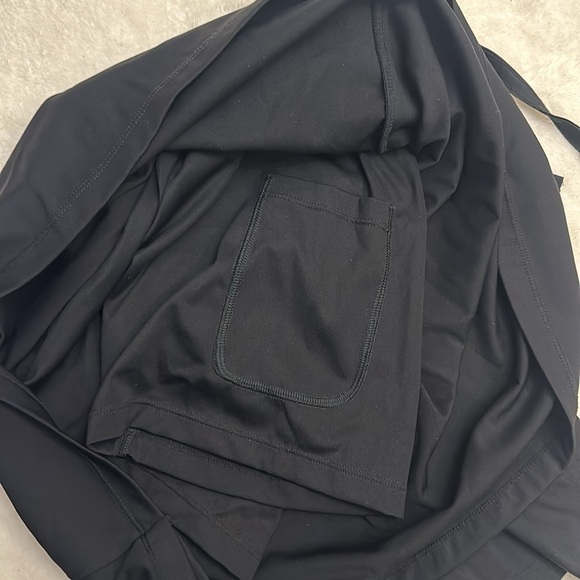 NWOT Black Tie Front Stretchy Tennis Skort with Pockets Size Small - Picture 3 of 7